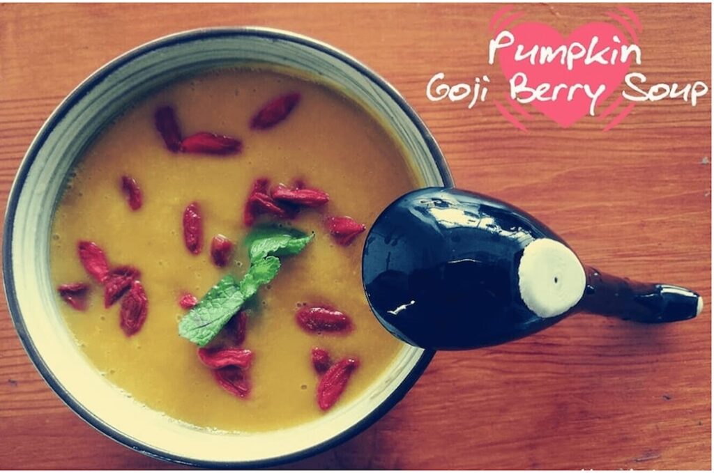 photo of pumpkin goji berry soup